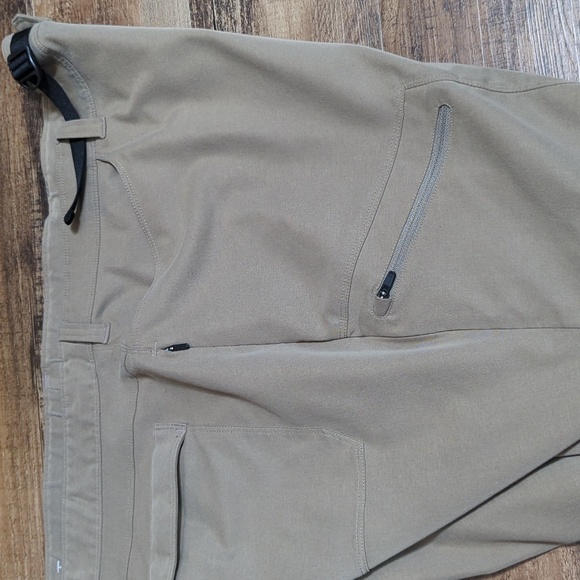 Outdoor Vitals Satu Live Ultralight Adventure Hiking Pants 43x32 in Brown Khaki - Picture 9 of 12